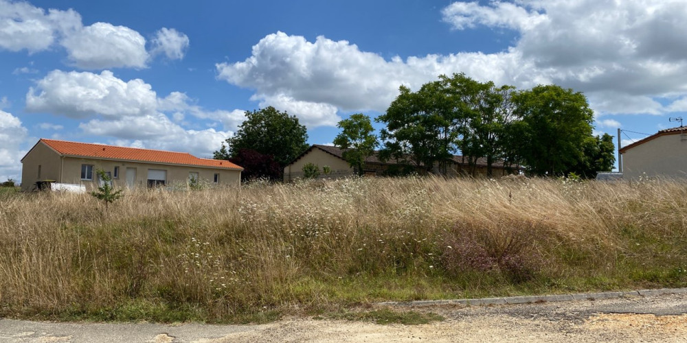 terrain à LAUZUN (47410)