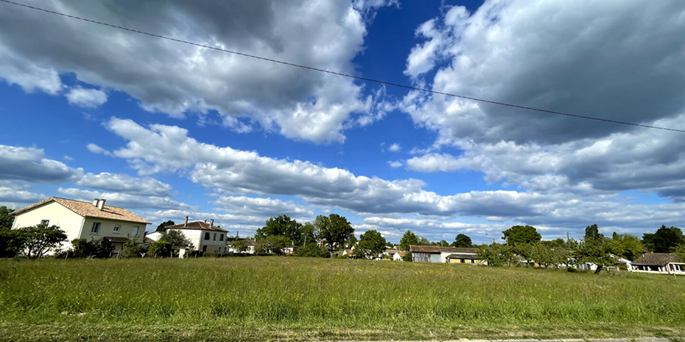 terrain à VILLEREAL (47210)